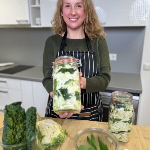Britt Normet köögis fermenteerimispurgiga